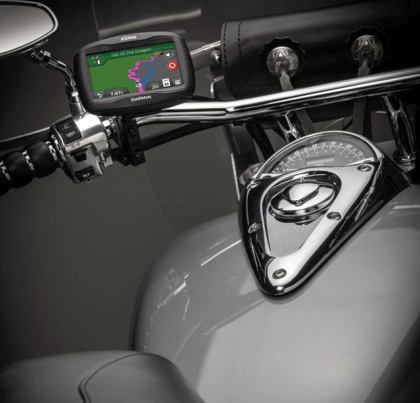 Zumo 390LM Garmin navigator na motorju